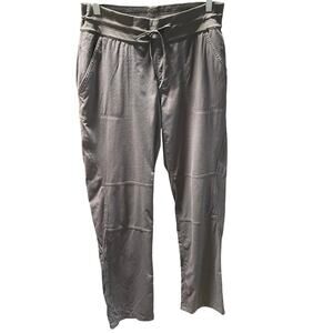 The North Face Women's Hiking Outdoor walking Gray Pants Size Medium